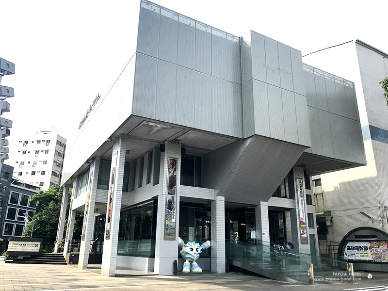 高雄三天兩夜情侶旅行|港邊散步、夜景與住宿生活圈安排